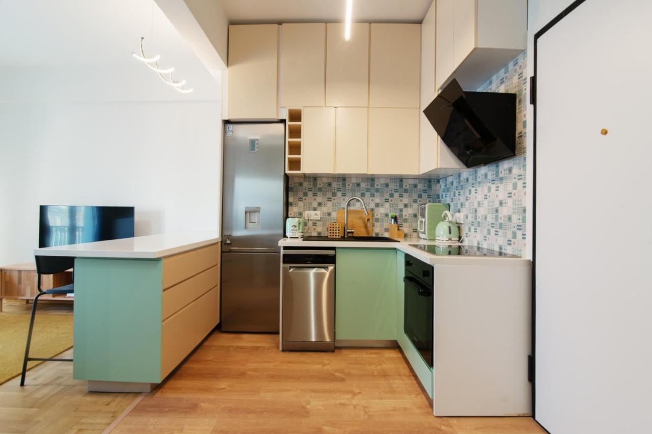 Luxury 1-Bedroom Apartment By The Sea In Ateny Zewnętrze zdjęcie